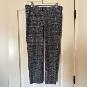 Amanda & Chelsea Black and White Patterned Waistband Pants